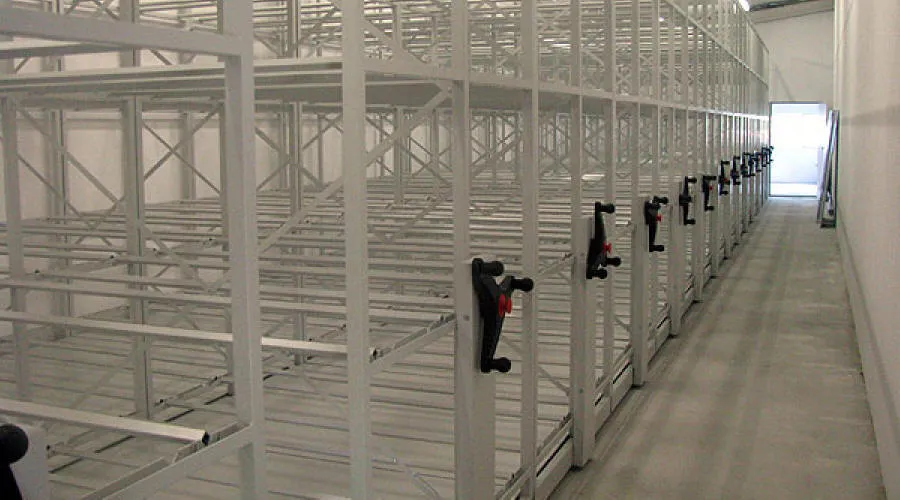 Fabricante de estanterías móviles, armarios móviles, muebles de oficina de almacén metálicos, Polonia